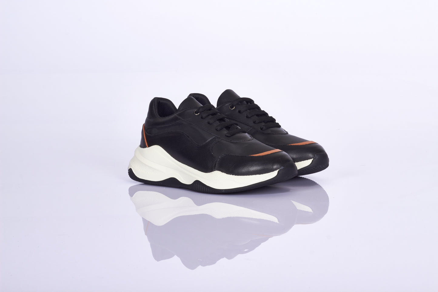 Siyah Deri Kadın Spor Ayakkabı & Sneakers