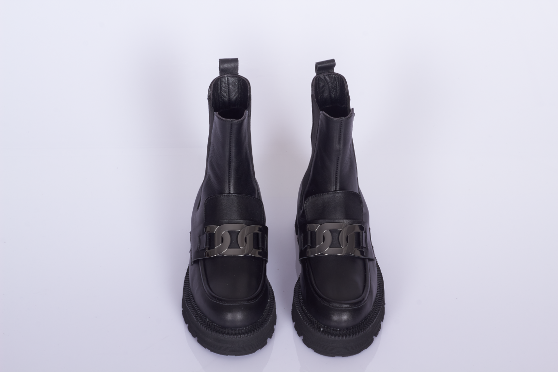 Siyah Deri Lastikli Kadın Loafer